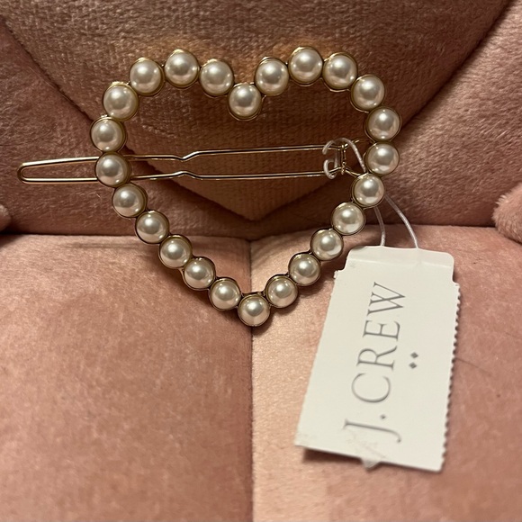 J. Crew Gold and Pearl Heart Hair Accessory NWT, Retail $39 - Picture 3 of 4